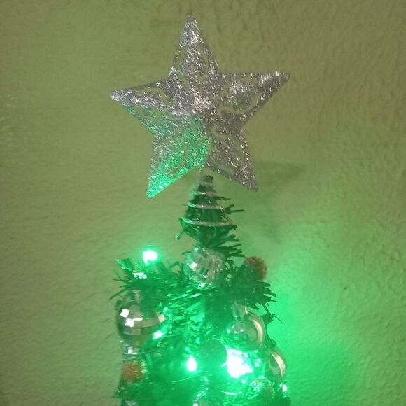 16" Predecorated Prelit Artificial Xmas Tree. Silver glass/mirror ornaments. - Picture 5 of 8